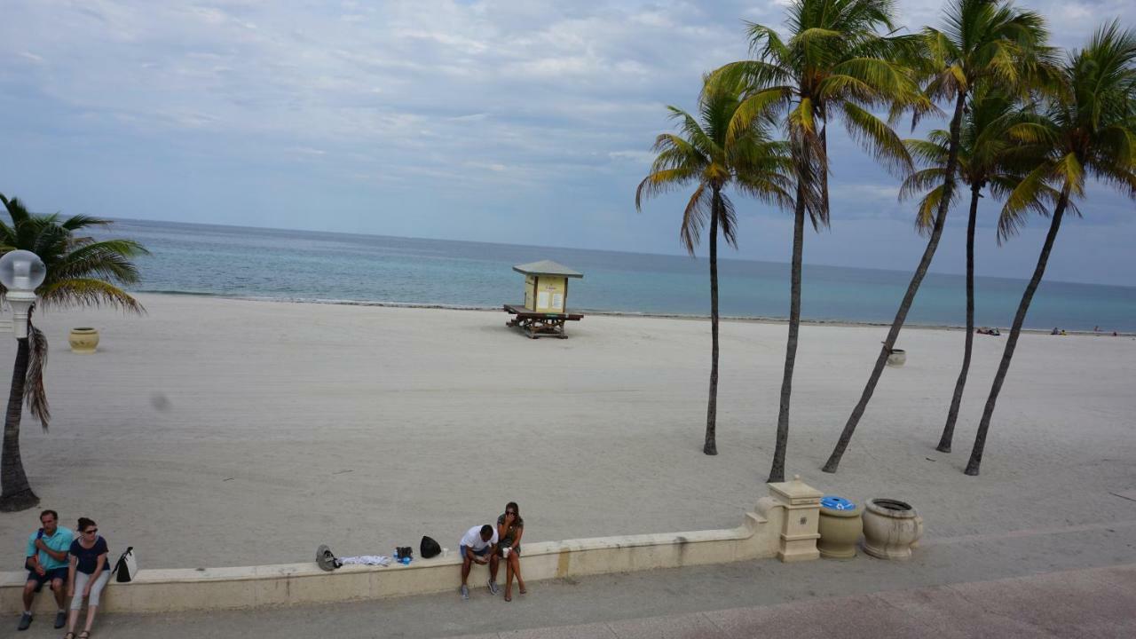 Golden Oceanfront 3*
