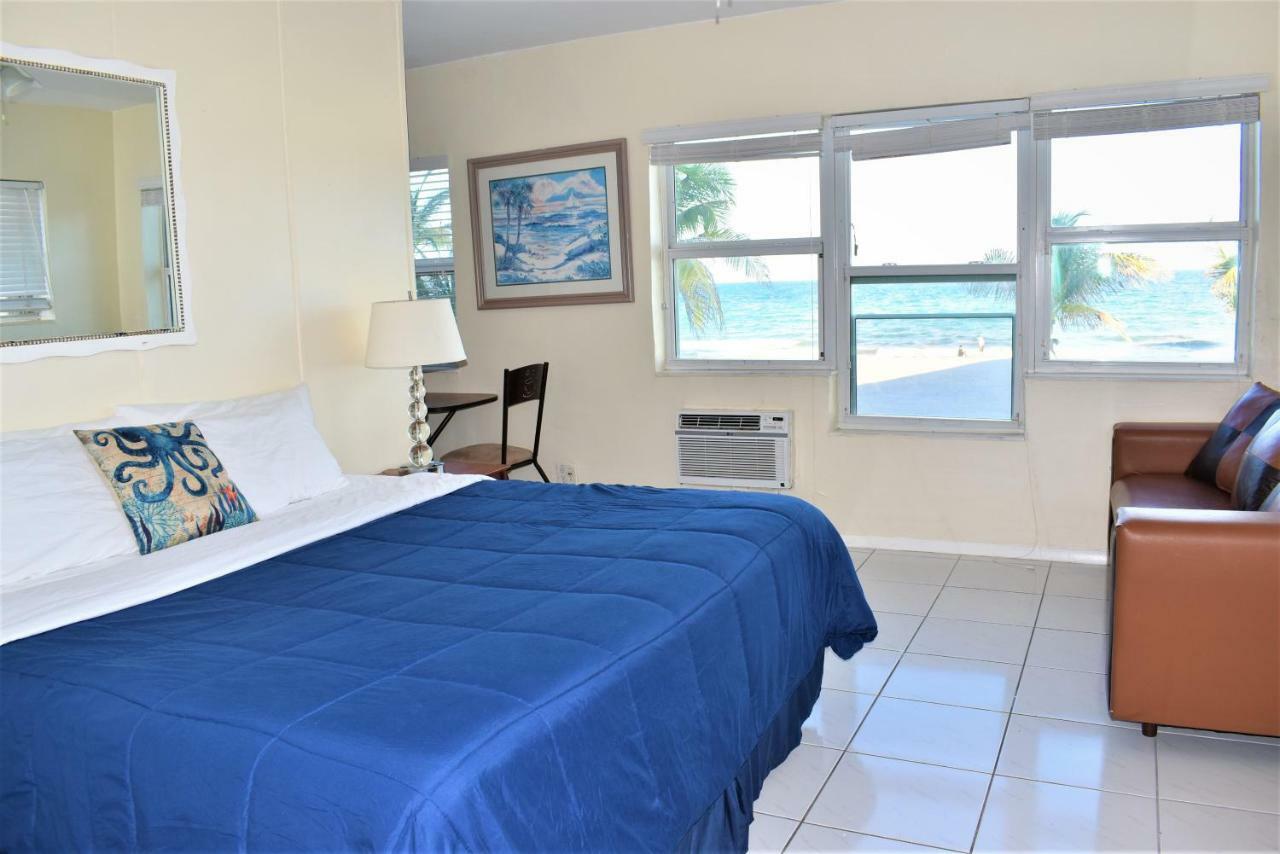 Golden Oceanfront 3* Hollywood